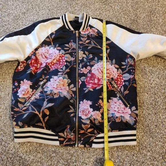 Forever 21 Women's Bomber Jacket White Black Pink Floral Size S Full Zip. - Picture 6 of 6
